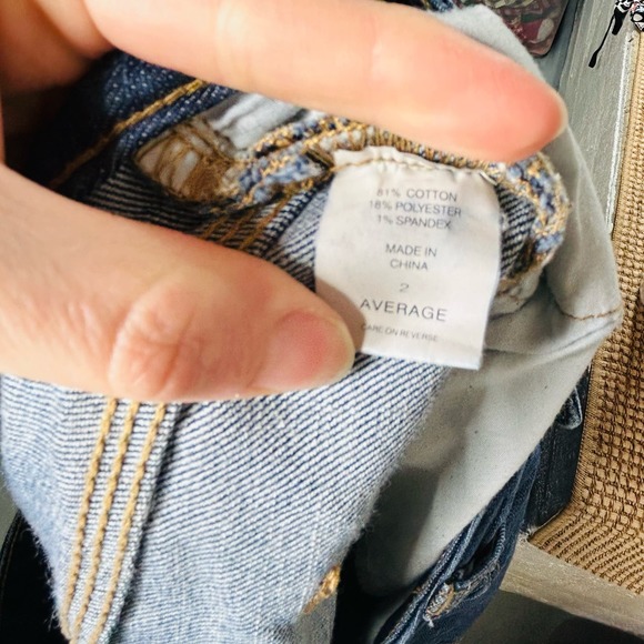 New York & Co Low Rise Bootcut Curvy Dark Wash Jeans - Picture 10 of 10